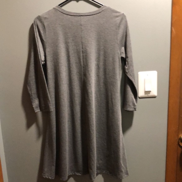 BRAND NEW WOMANS DRESS SIZE S/M! NWOT! SMOKE FREE HOME! NEVER WORN! - Picture 3 of 3